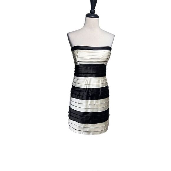 BCBG MAXAZRIA Strapless Ruffled Mini Party Dress, Bodycon Dress Size 4 - Picture 1 of 4